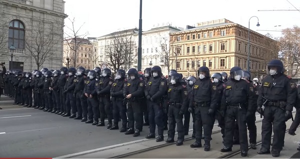 65. Zakazane demonstracje