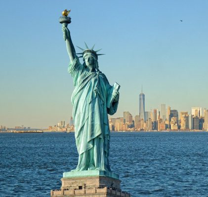 75. Vierundzwanzig US-Bundesstaaten ohne  Maskenpflicht