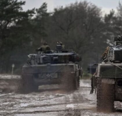 385. Medien Panzerkrieg