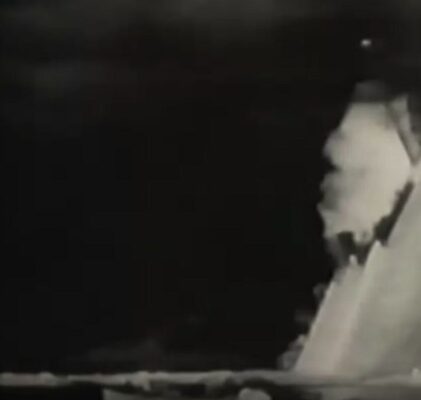 436. Anschlag auf die Titanic