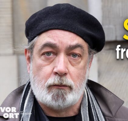 649. Swastyka na masce