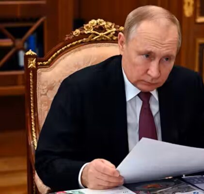 680. Kto połknie Europę?