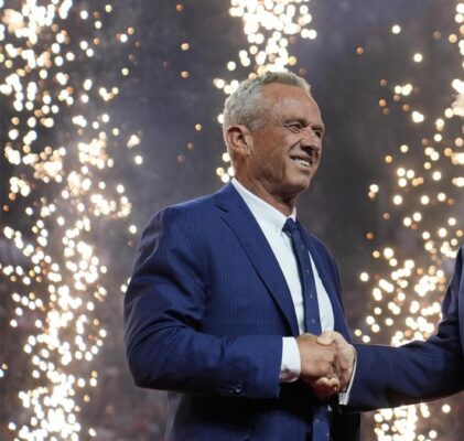 759. Robert F. Kennedy jr. zmienia front