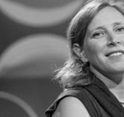 744. Założycielka YouTube