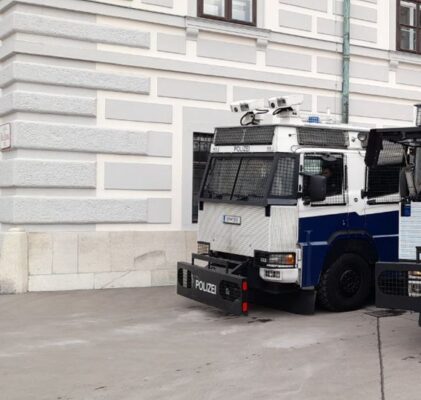 820. Wirksamkeit der friedlichen Proteste