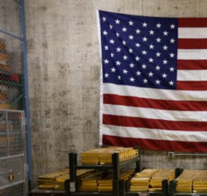 878. Goldenes Theater