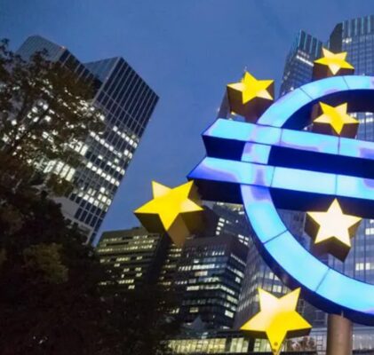 897. The stars are fading