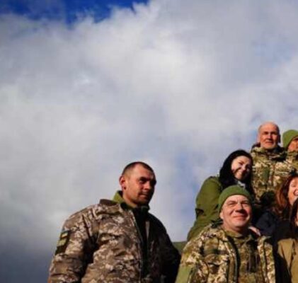 910. The British role in Ukraine