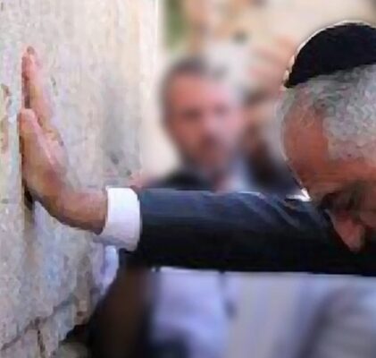 988. Mesjasz w odwrocie