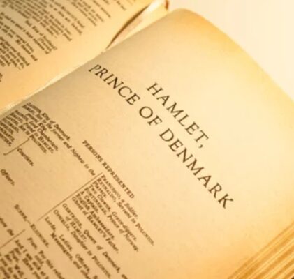 1079. Worte, Worte, Worte…